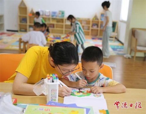 中國文明網(wǎng)·常德美術(shù)輔導(dǎo)服務(wù) 點(diǎn)亮藝術(shù)夢(mèng)想，涵養(yǎng)城市文明